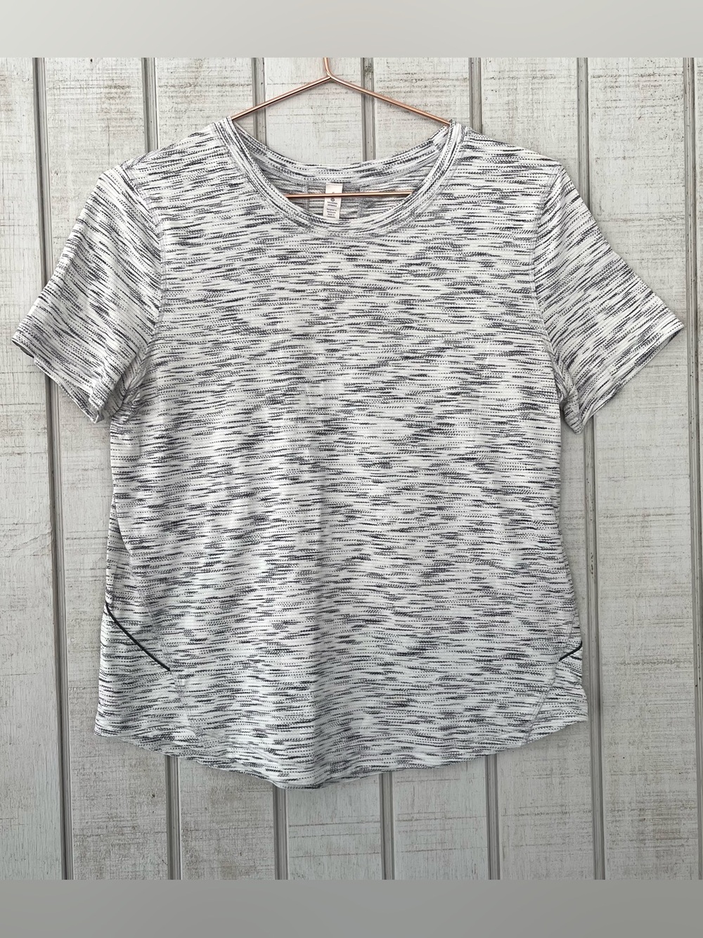 Lululemon Gray Short Sleeve Athletic Top Women’s Size 8